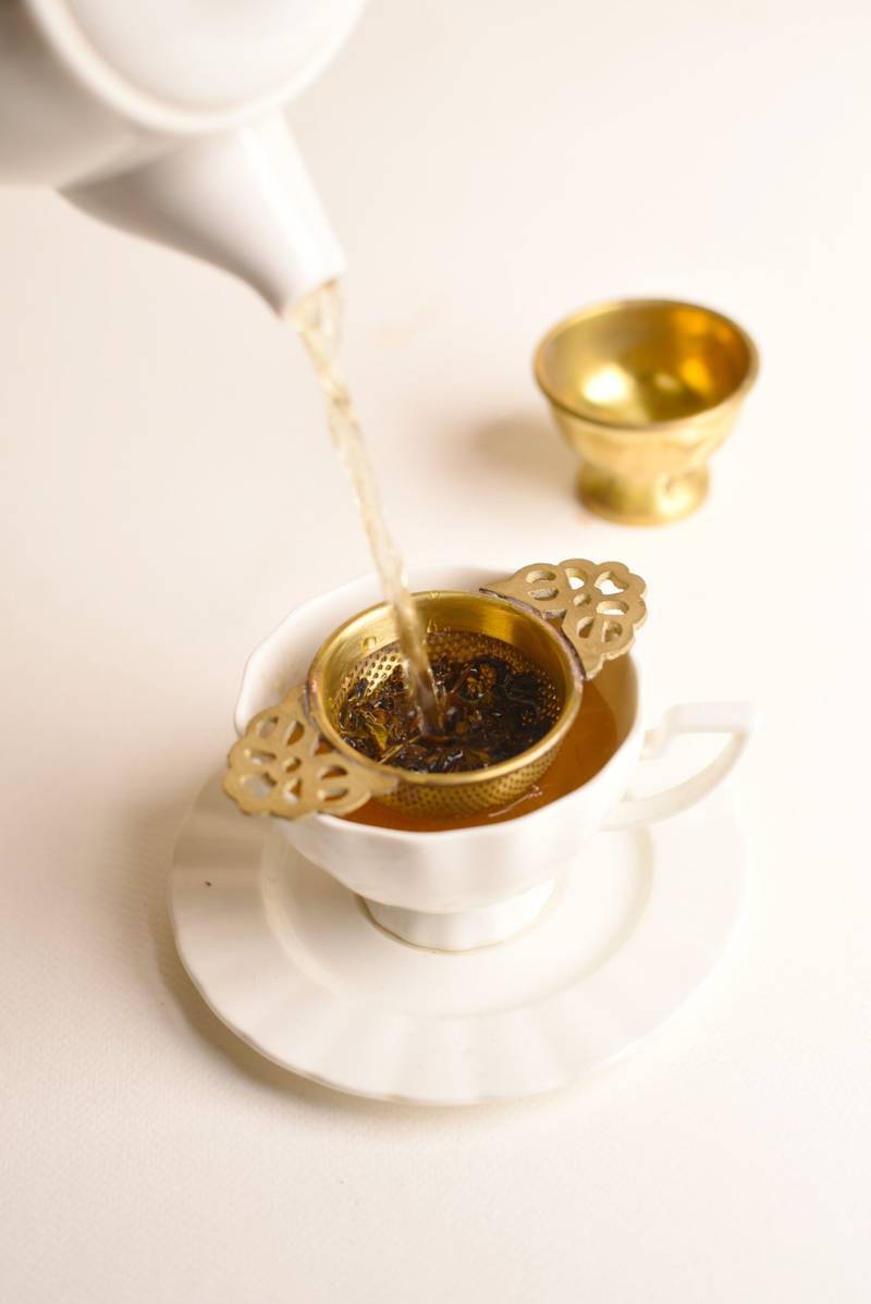 Makaibari Tea Strainer Gold with Drip Bowl